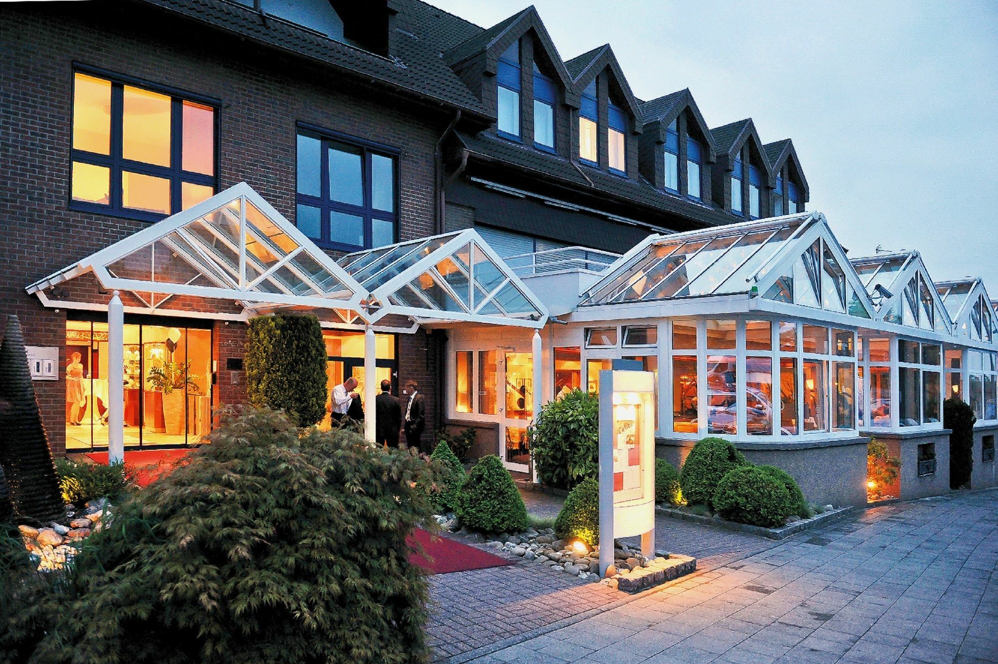 Select Hotel Elisenhof Mönchengladbach מראה חיצוני תמונה